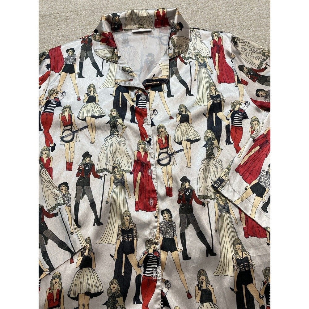Taylor Swift Pajama Shirt Size M Multicolored AOP Red Taylor's Version Eras - Picture 15 of 15